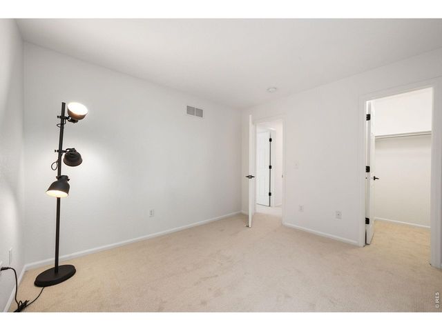 2215 Watersong Cir, Longmont, CO 80504