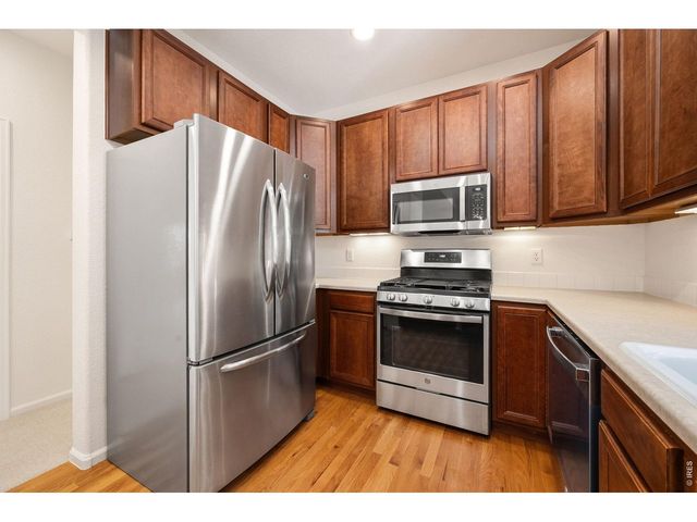 2215 Watersong Cir, Longmont, CO 80504