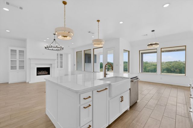 10813 Alta Sierra Drive, Benbrook, TX 76126