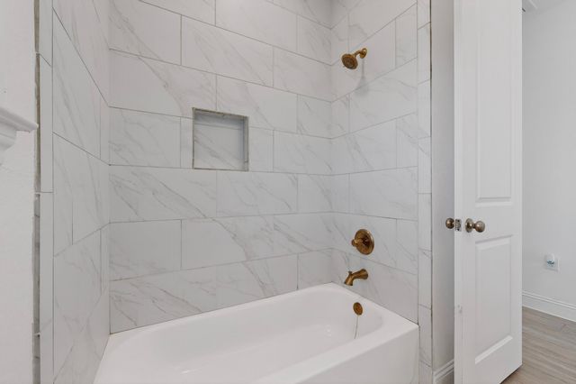 10813 Alta Sierra Drive, Benbrook, TX 76126