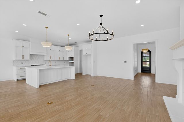 10813 Alta Sierra Drive, Benbrook, TX 76126