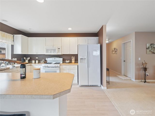 2003 Buttercup Drive, Lynden, WA 98264