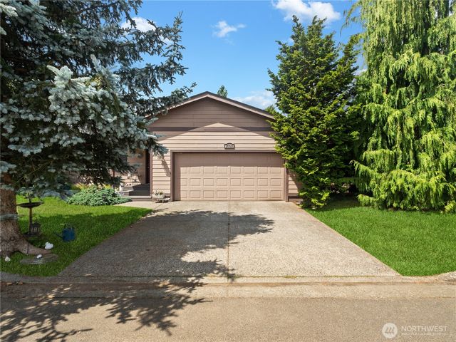 2003 Buttercup Drive, Lynden, WA 98264