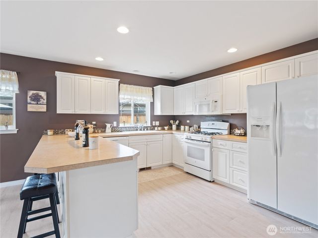 2003 Buttercup Drive, Lynden, WA 98264