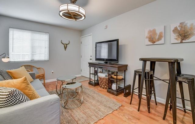 210 Sampson NE Street 5, Atlanta, GA 30312