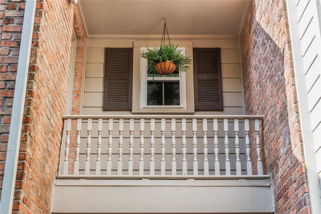 13194 Trail Hollow Drive 3194, Houston, TX 77079