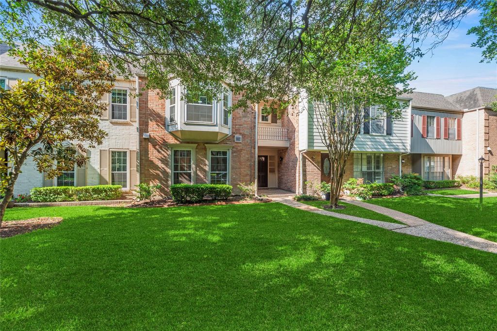 13194 Trail Hollow Drive 3194, Houston, TX 77079