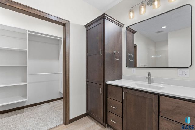 505 Mill Pond Rd Road 1, Rock Rapids, IA 51246