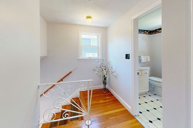 29 Buckingham Rd, Milton, MA 02186