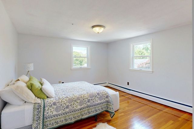 29 Buckingham Rd, Milton, MA 02186