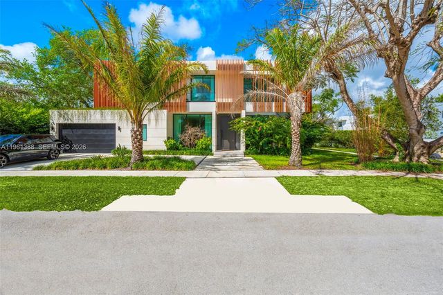 7700 SW 50th Ct, Miami, FL 33143