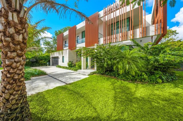 7700 SW 50th Ct, Miami, FL 33143