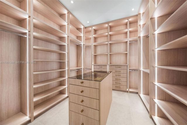 7700 SW 50th Ct, Miami, FL 33143