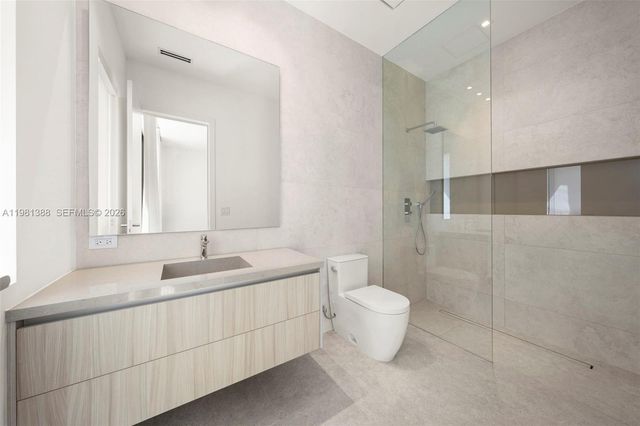 7700 SW 50th Ct, Miami, FL 33143