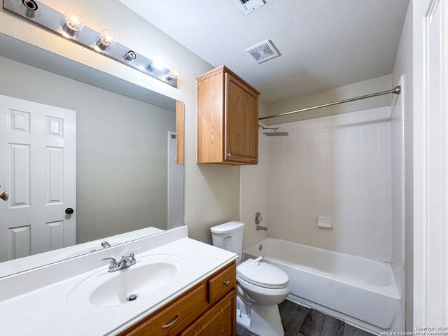 8 Sable Forest, San Antonio, TX 78259