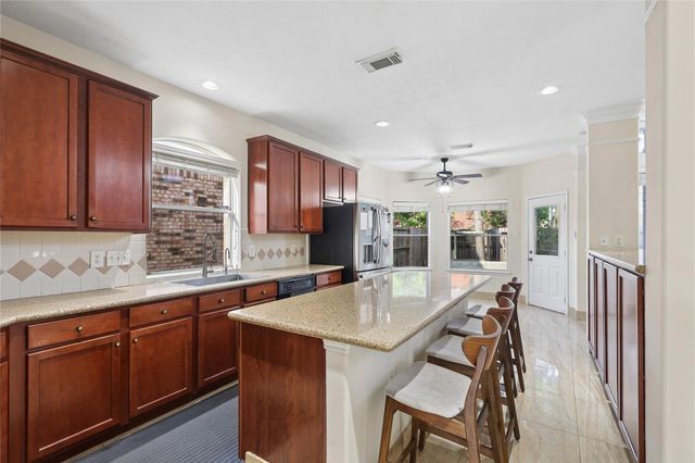 2614 Sunset Lake Drive, Sugar Land, TX 77478