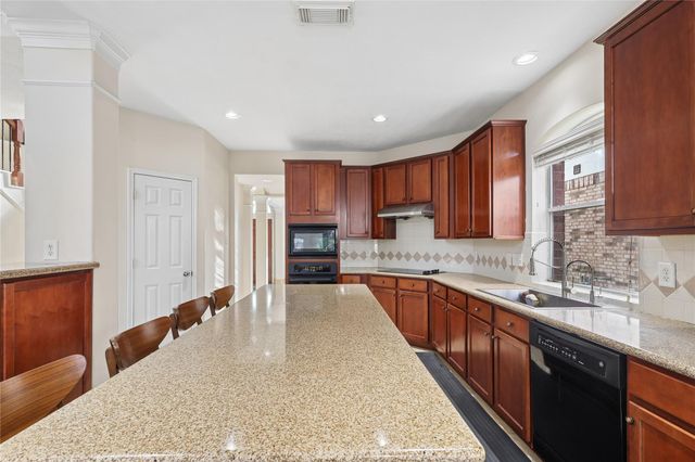 2614 Sunset Lake Drive, Sugar Land, TX 77478
