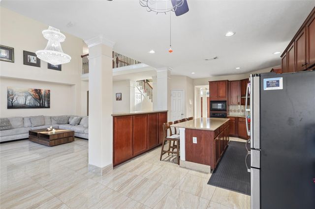 2614 Sunset Lake Drive, Sugar Land, TX 77478