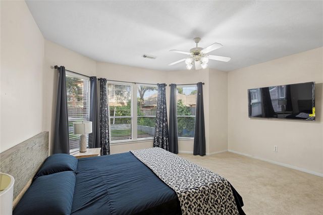 2614 Sunset Lake Drive, Sugar Land, TX 77478