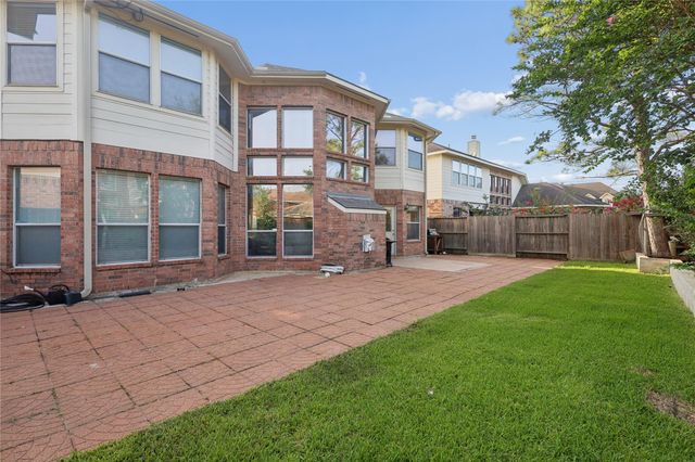 2614 Sunset Lake Drive, Sugar Land, TX 77478