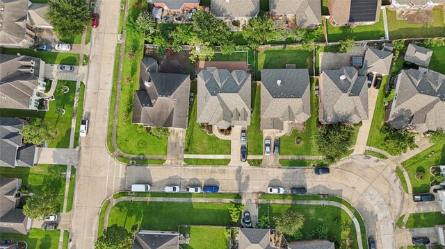 2614 Sunset Lake Drive, Sugar Land, TX 77478