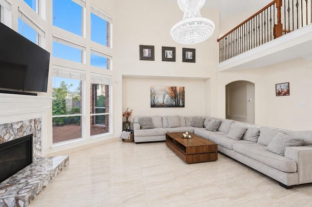 2614 Sunset Lake Drive, Sugar Land, TX 77478