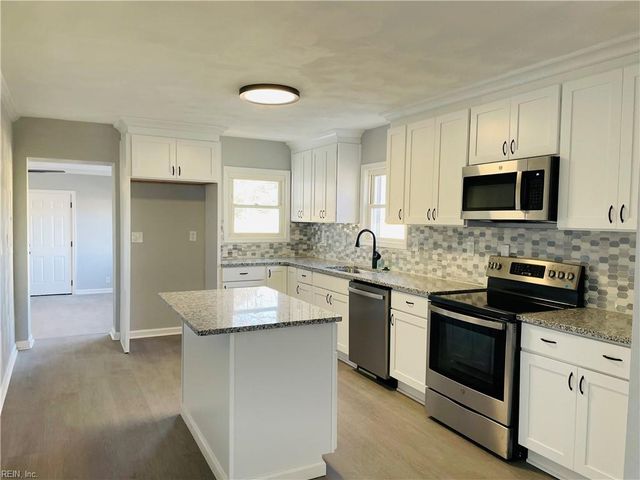 3413 Wellington ST, Norfolk, VA 23513