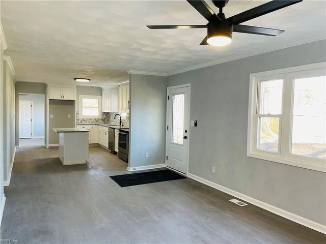 3413 Wellington ST, Norfolk, VA 23513