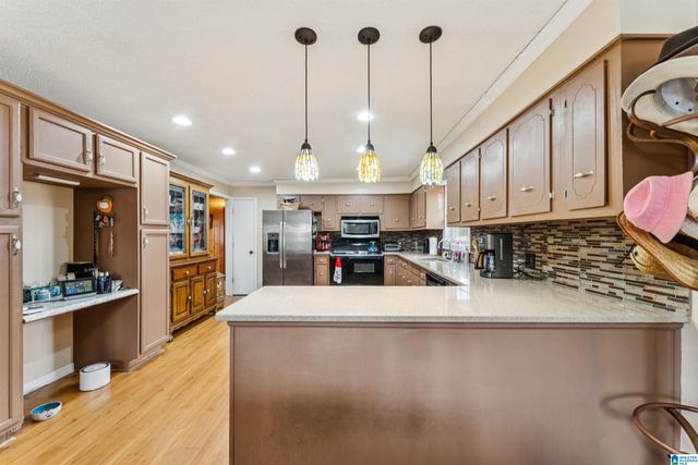 716 LINCOLN STREET E, Thorsby, AL 35171