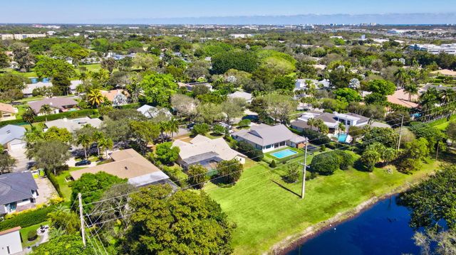 2910 Banyan Boulevard Circle NW, Boca Raton, FL 33431