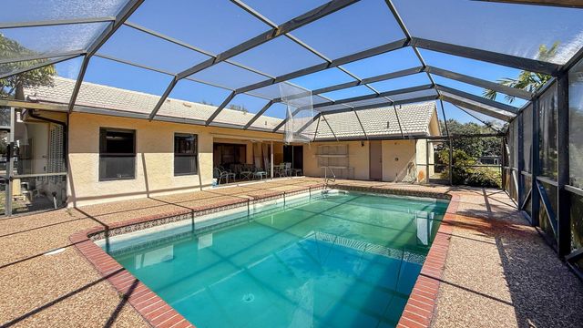 2910 Banyan Boulevard Circle NW, Boca Raton, FL 33431