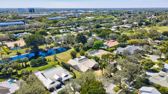 2910 Banyan Boulevard Circle NW, Boca Raton, FL 33431