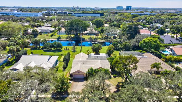 2910 Banyan Boulevard Circle NW, Boca Raton, FL 33431