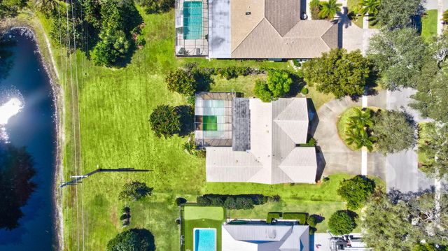 2910 Banyan Boulevard Circle NW, Boca Raton, FL 33431