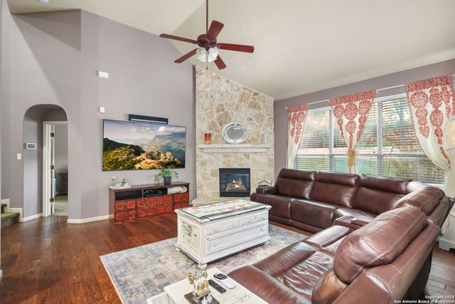 3623 Pinnacle Dr, San Antonio, TX 78261