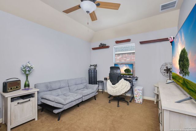 3623 Pinnacle Dr, San Antonio, TX 78261