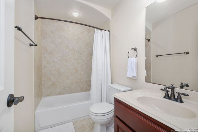 3623 Pinnacle Dr, San Antonio, TX 78261