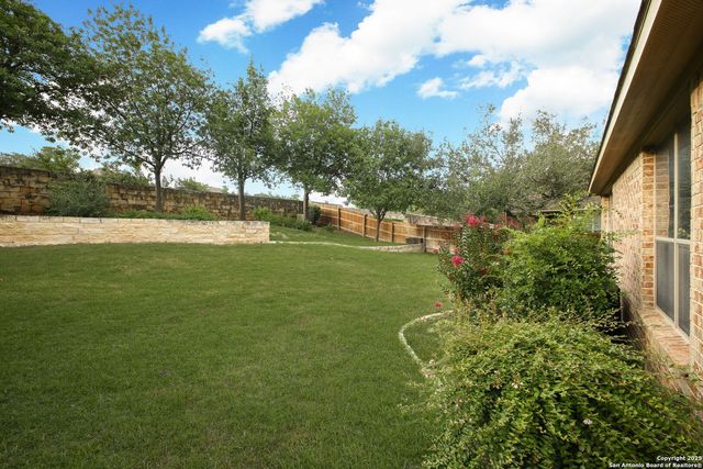 3623 Pinnacle Dr, San Antonio, TX 78261