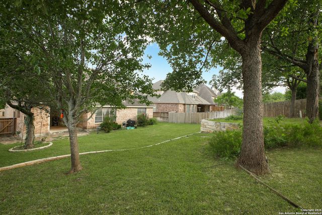 3623 Pinnacle Dr, San Antonio, TX 78261