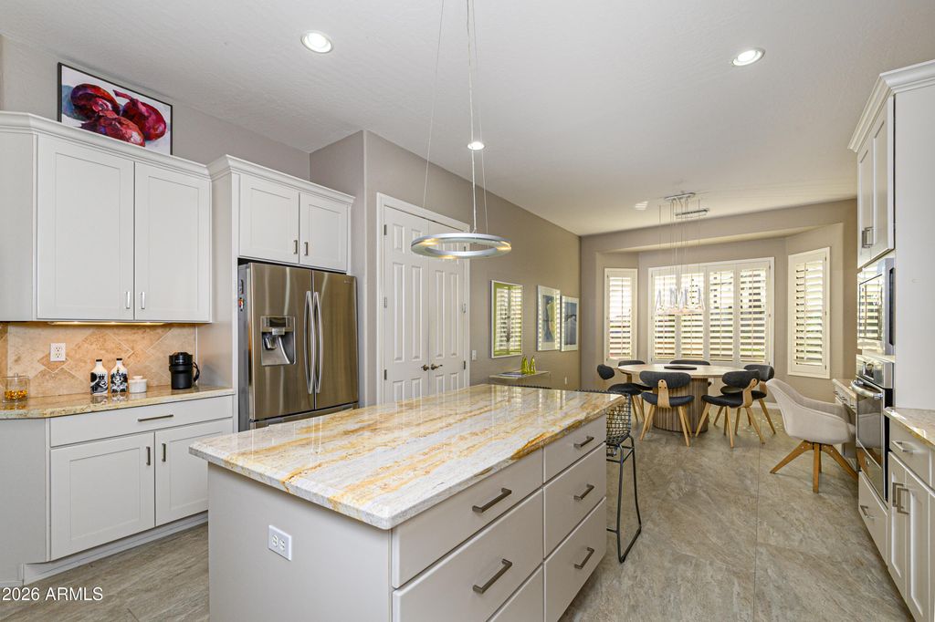 Image 10 of property listing at 20041 N CIELO Court, Surprise, AZ 85374