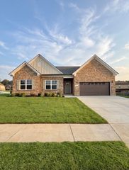 1234 Amber Hills Drive, Ashland City, TN 37015