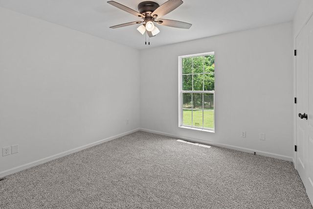 1192 S Sha Ree Lane, Bolivar, MO 65613