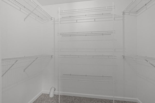 1192 S Sha Ree Lane, Bolivar, MO 65613