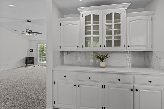 1192 S Sha Ree Lane, Bolivar, MO 65613