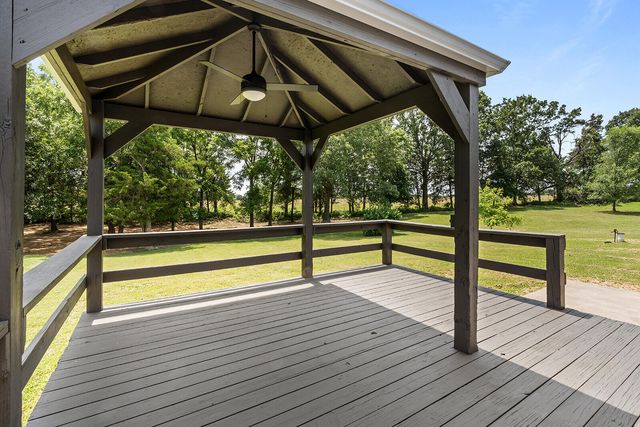 1192 S Sha Ree Lane, Bolivar, MO 65613