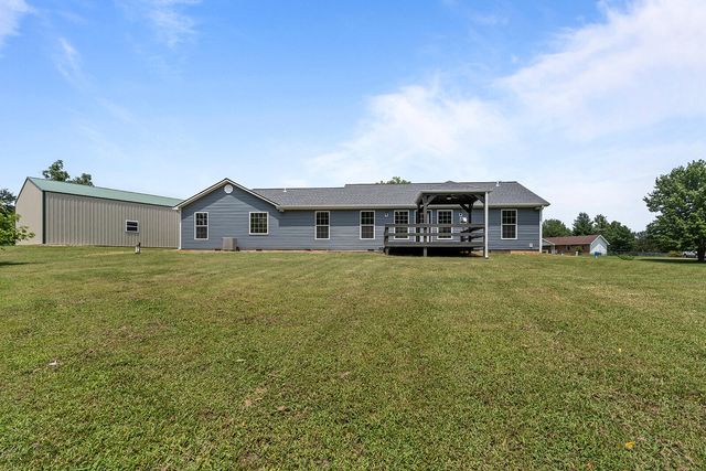 1192 S Sha Ree Lane, Bolivar, MO 65613