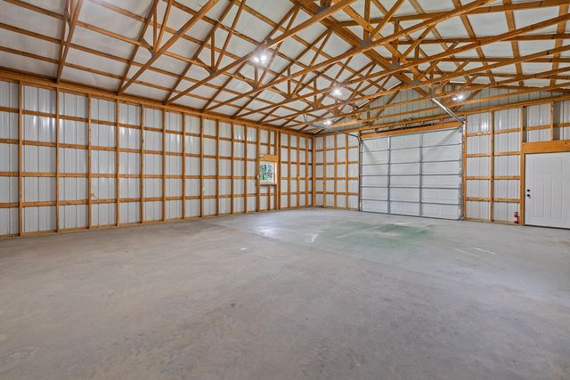 1192 S Sha Ree Lane, Bolivar, MO 65613