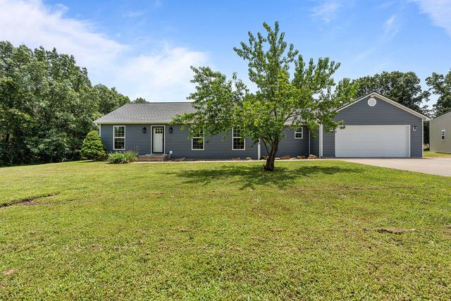 1192 S Sha Ree Lane, Bolivar, MO 65613