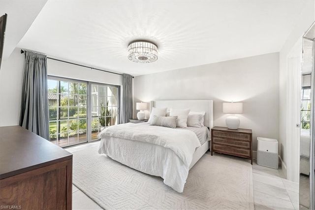 3219 Horse Carriage WAY 303, Naples, FL 34105