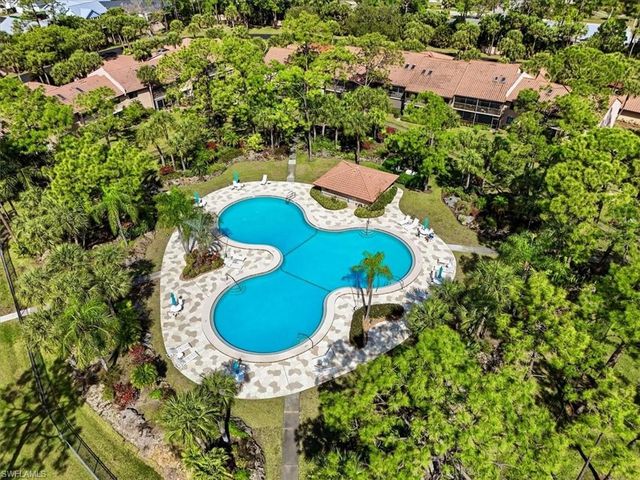 3219 Horse Carriage WAY 303, Naples, FL 34105